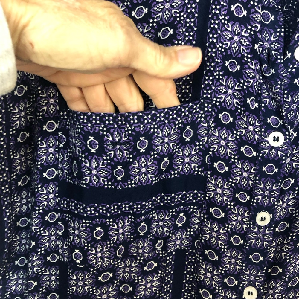LulaRoe Maxi Dress Loose Fit Frint Pockets Front Buttons Deep Side Slits - Picture 3 of 8